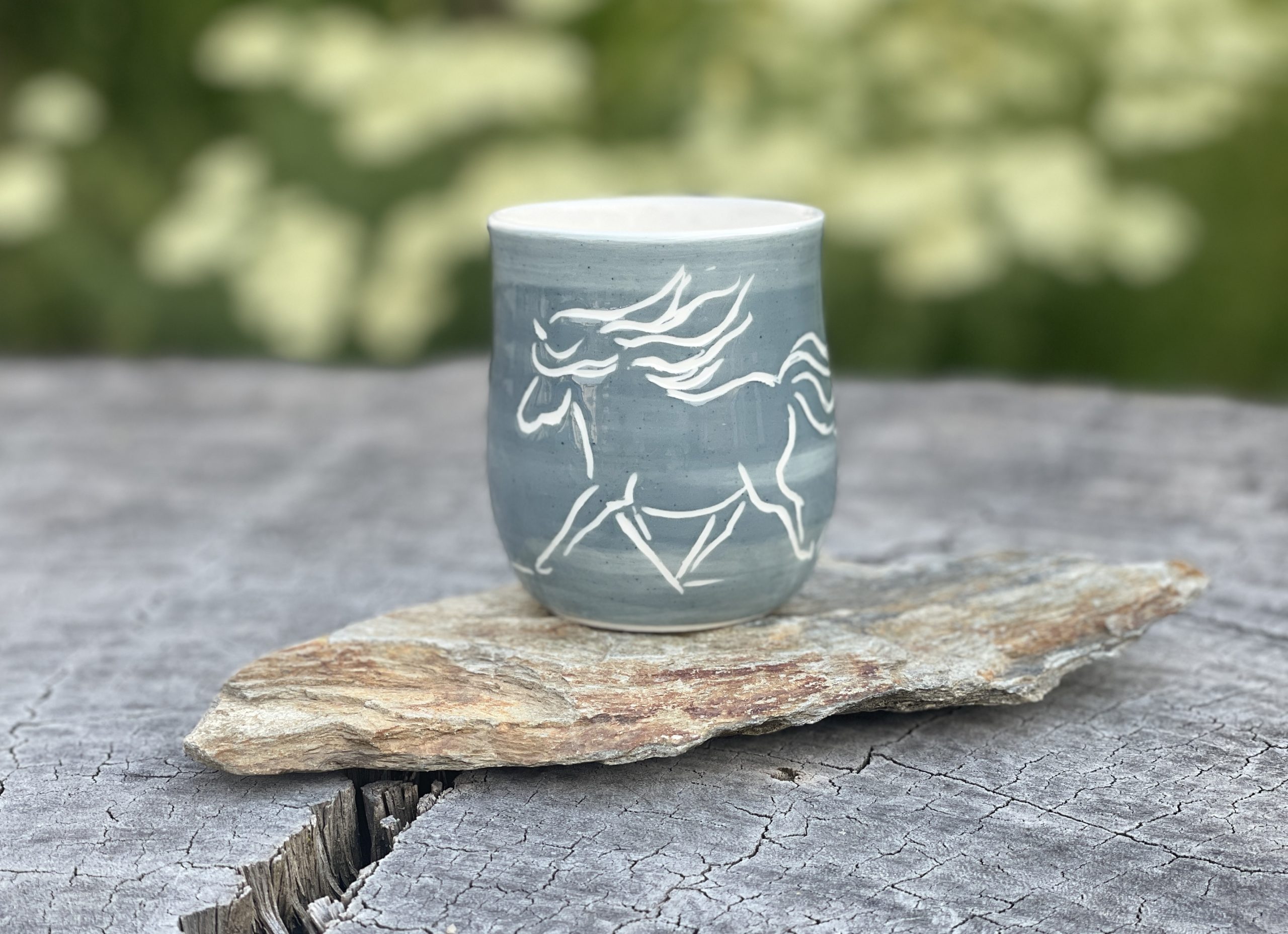 Tasse à café porcelaine "poney trotte" G